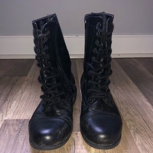 combat boots